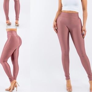 Elastic Waistband Leggings,Spandex comfortable and adjustable to the body.